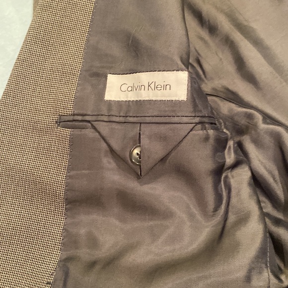 Calvin Klein blazer in gently used condition - Picture 3 of 5